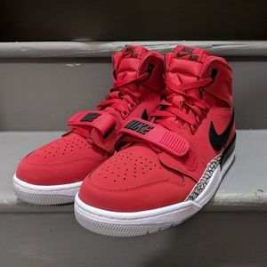 Air Jordan Legacy 312 Toro Men's size 11.5 New Red